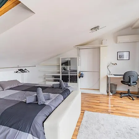 דירה Stylish Duplex In The Heart Of *